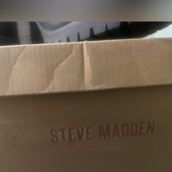 New Steve Madden Fur /Combat Boots - Picture 5 of 10